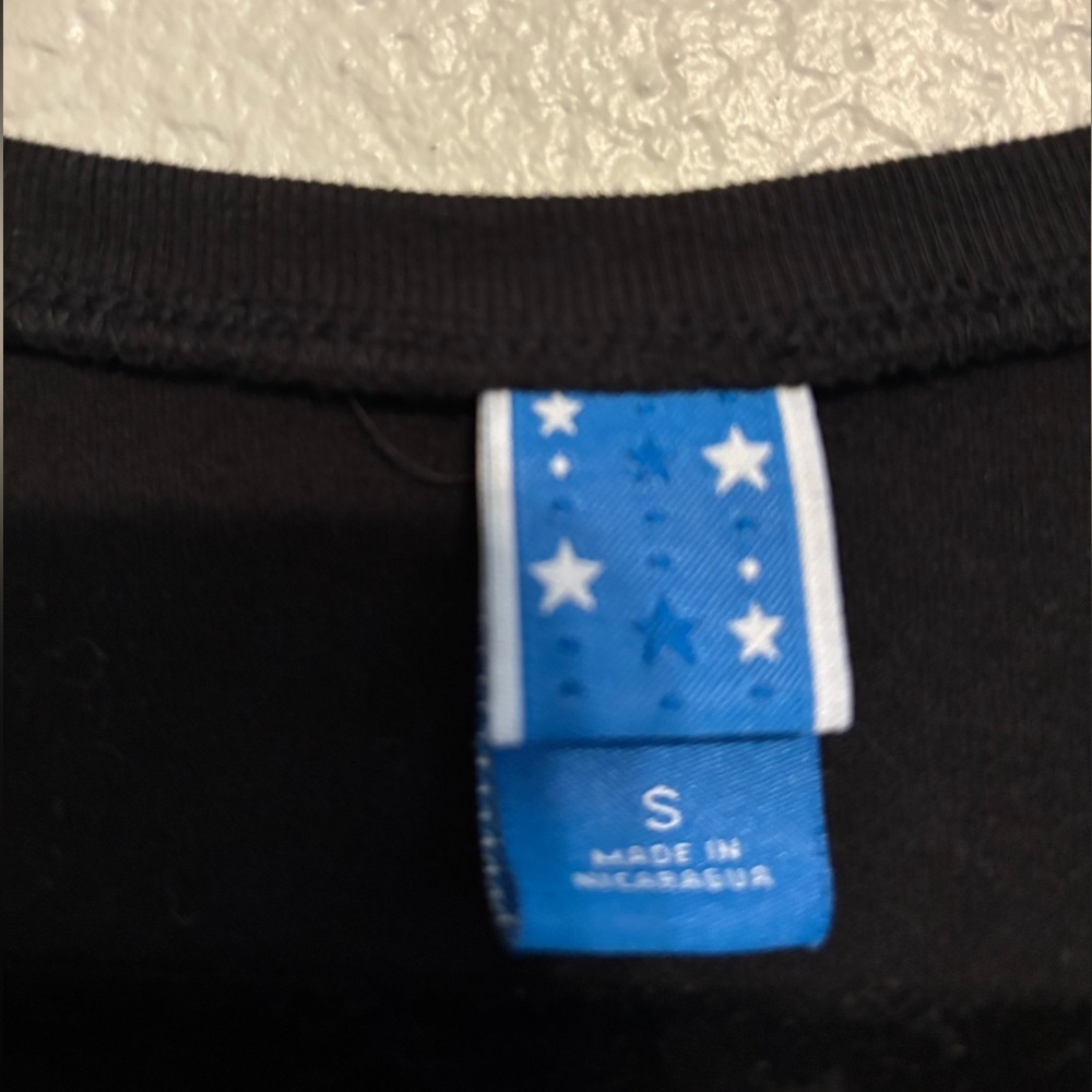 Target Women’s July 4th black T-shirt size Small - Picture 3 of 4